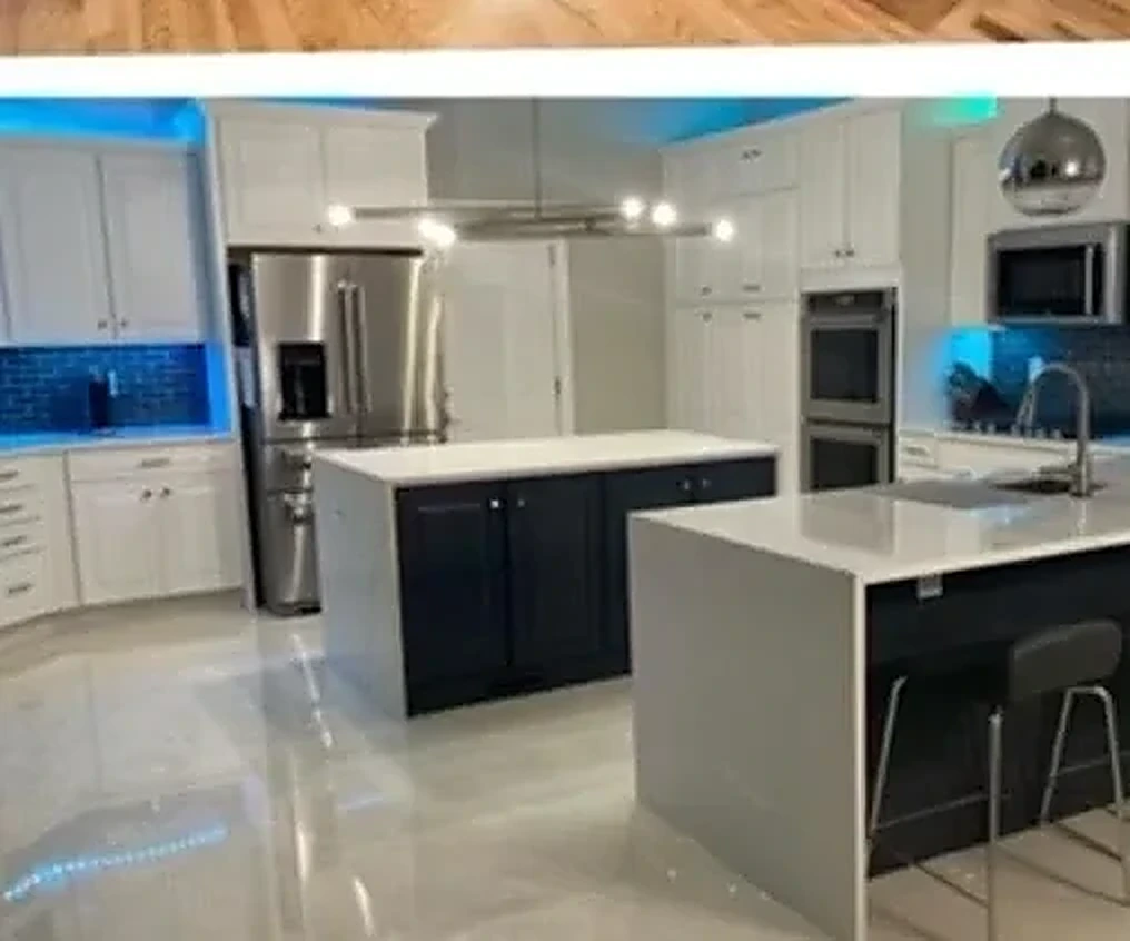 Kitchen after a complete remodel by Primer Star Corp