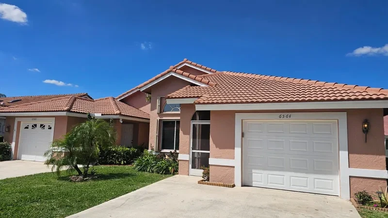 Exterior finish after paint restoration